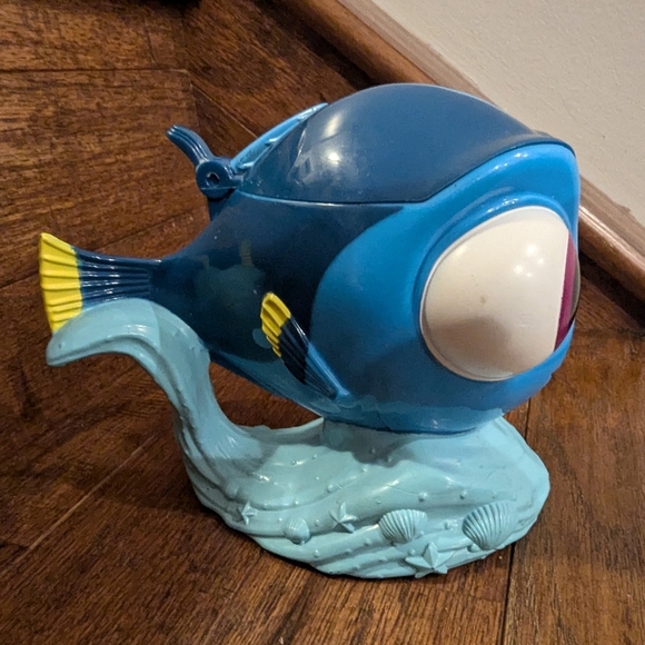 Disney Finding Nemo Sparkle Nemo Clown Fish Plush & Finding Dory Mug - Picture 5 of 12